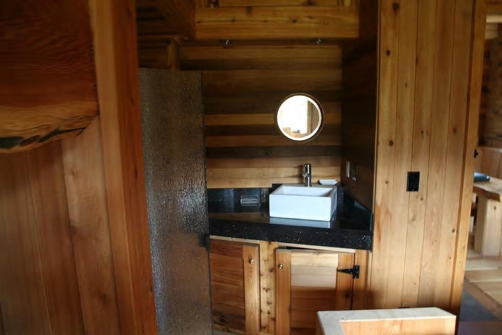 Ldr Lodge - Last Dollar Ranch Smithers Luaran gambar