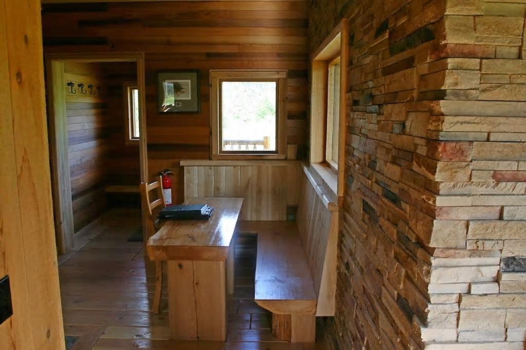 Ldr Lodge - Last Dollar Ranch Smithers Luaran gambar
