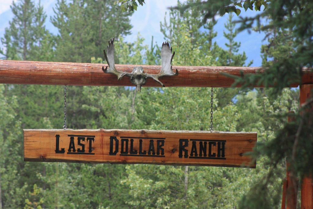 Ldr Lodge - Last Dollar Ranch Smithers Luaran gambar